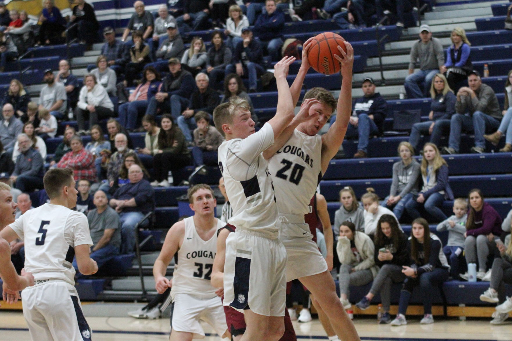 Heartland at Cross County boys basketball 24.jpeg